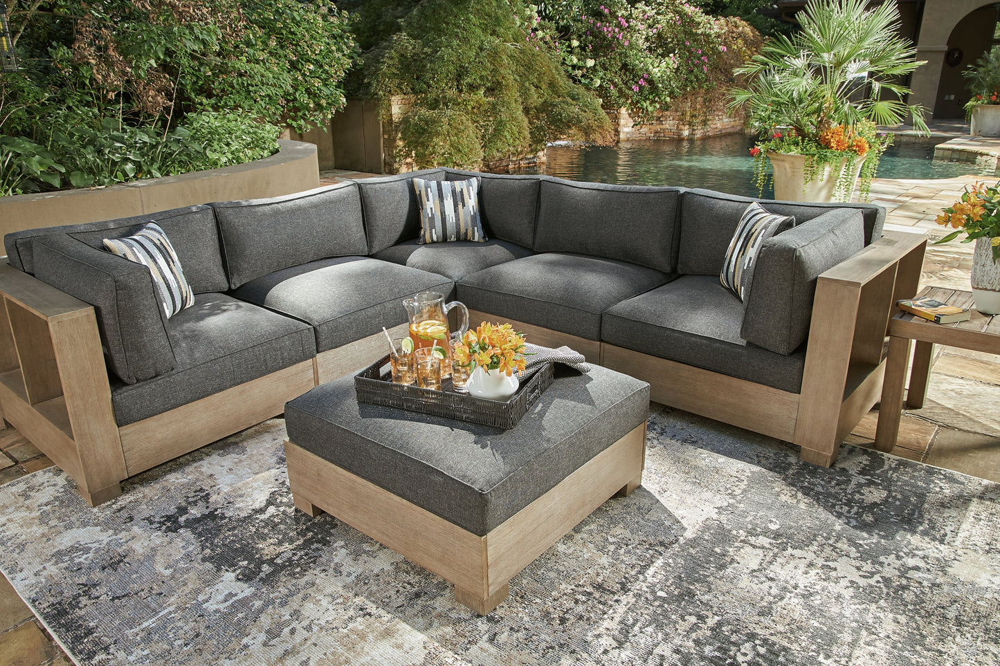 Citrine Park 5-Piece Outdoor Sectional with Ottoman