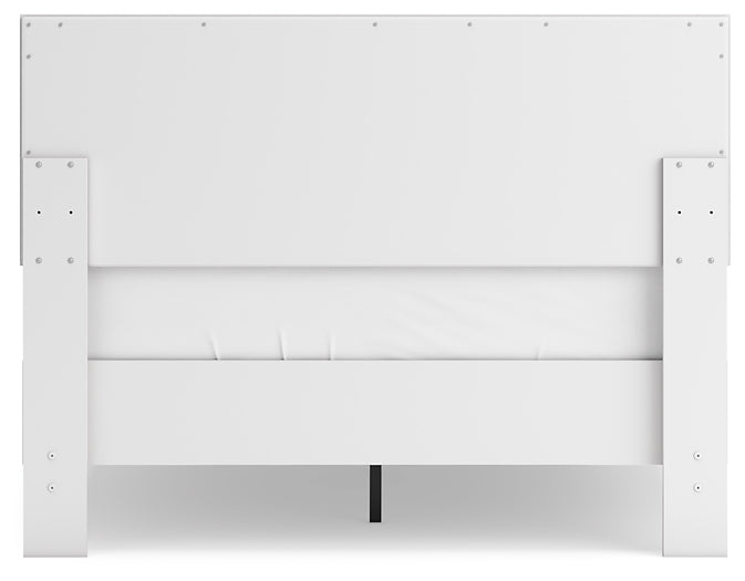 Hallityn Full Panel Platform Bed with Dresser and Chest