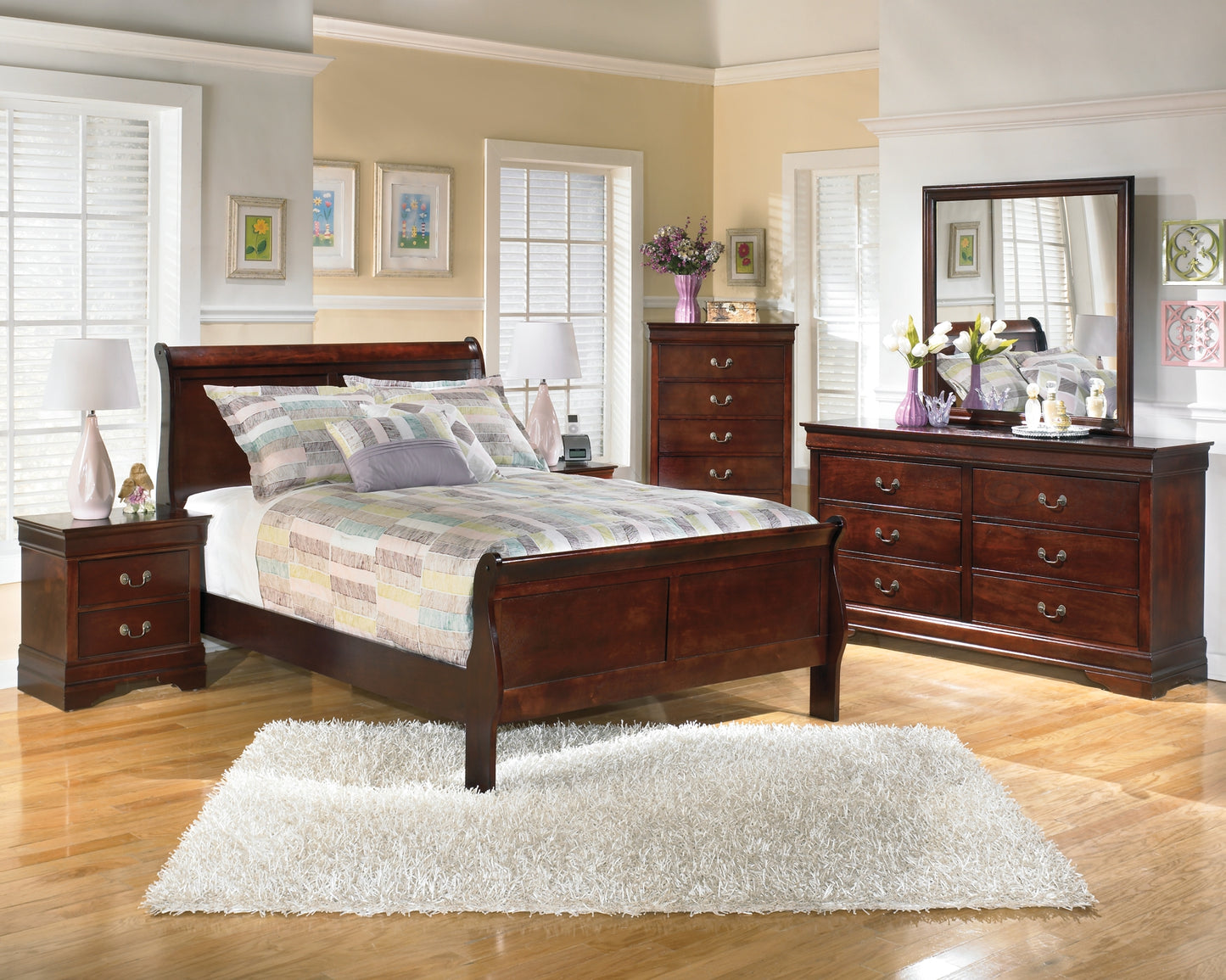 Alisdair Queen Sleigh Bed with Mirrored Dresser Milwaukee Furniture of Chicago - Furniture Store in Chicago Serving Humbolt Park, Roscoe Village, Avondale, & Homan Square