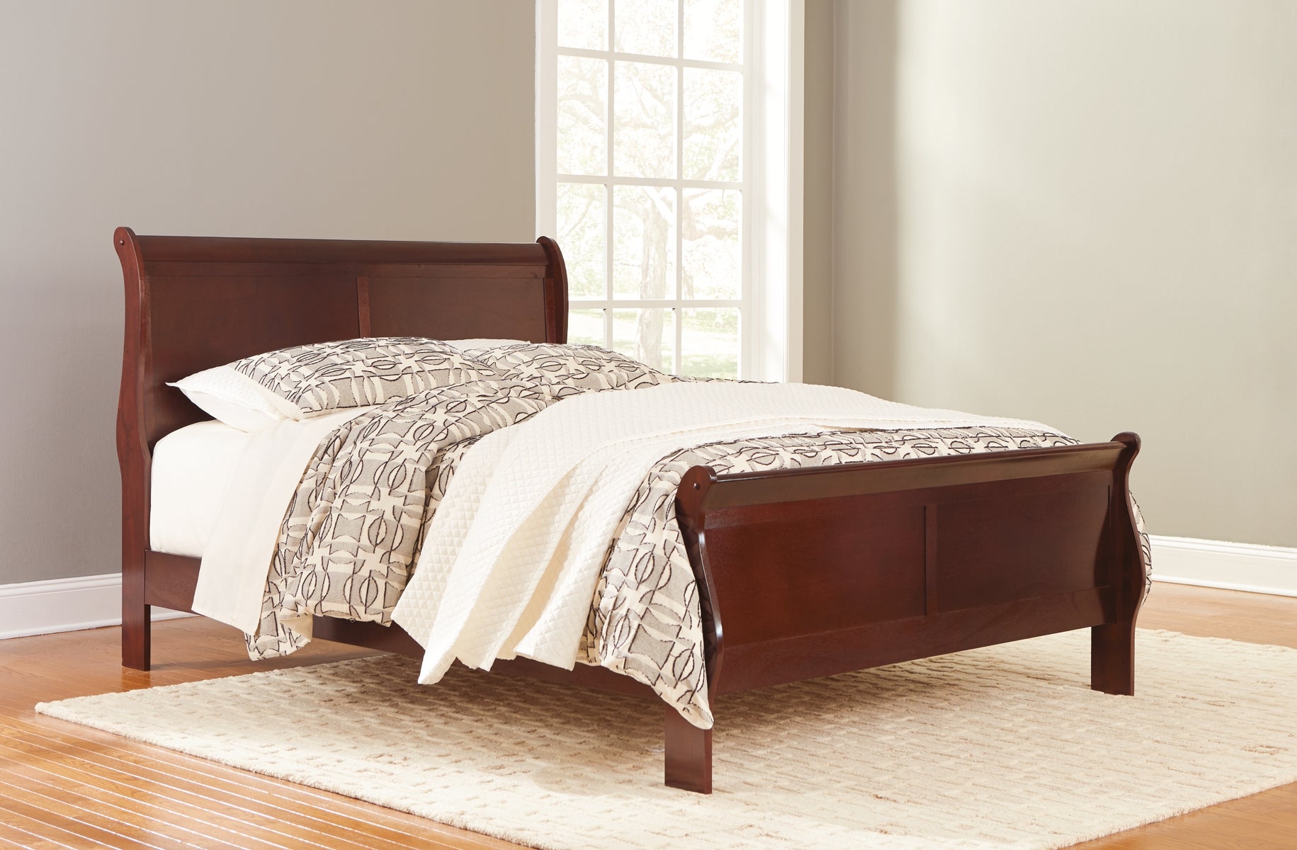 Alisdair Queen Sleigh Bed with 2 Nightstands Milwaukee Furniture of Chicago - Furniture Store in Chicago Serving Humbolt Park, Roscoe Village, Avondale, & Homan Square