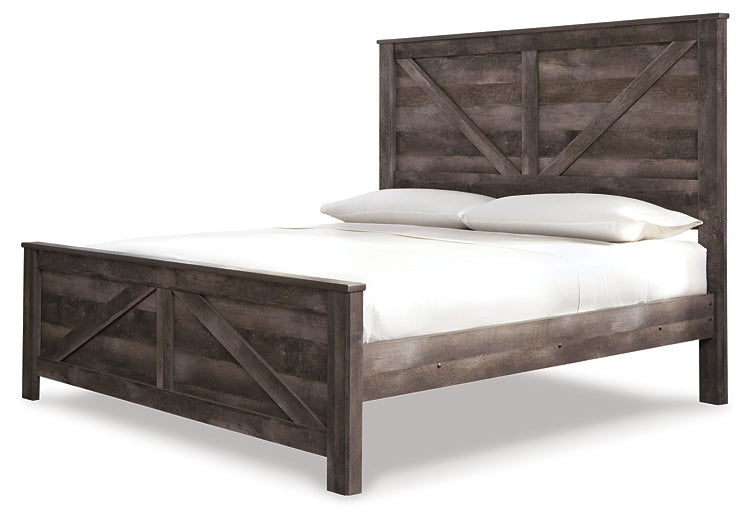 Wynnlow Queen Crossbuck Panel Bed with Dresser Milwaukee Furniture of Chicago - Furniture Store in Chicago Serving Humbolt Park, Roscoe Village, Avondale, & Homan Square