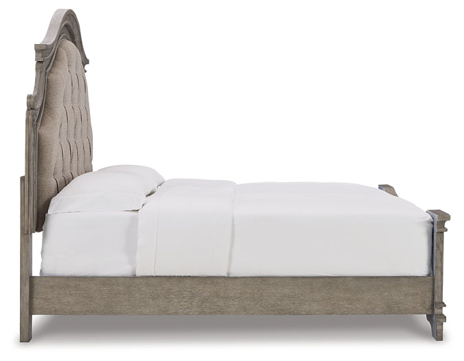 Lodenbay California King Panel Bed with Dresser Milwaukee Furniture of Chicago - Furniture Store in Chicago Serving Humbolt Park, Roscoe Village, Avondale, & Homan Square