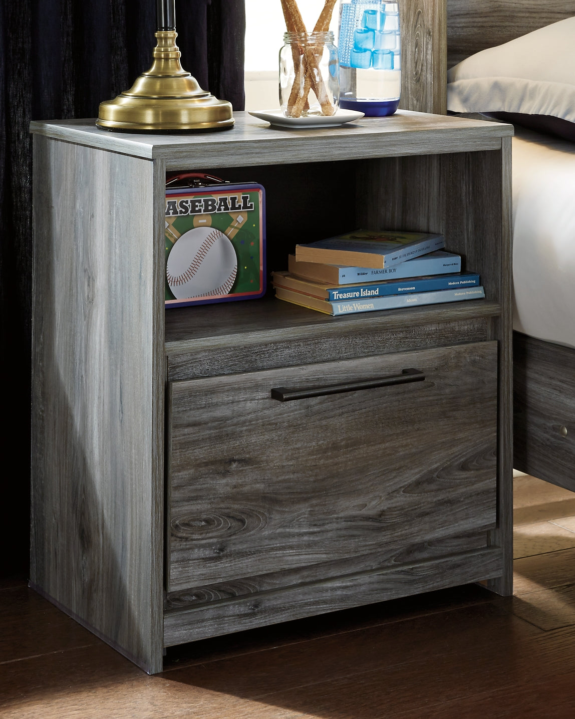 Baystorm King Panel Bed with Mirrored Dresser and 2 Nightstands Milwaukee Furniture of Chicago - Furniture Store in Chicago Serving Humbolt Park, Roscoe Village, Avondale, & Homan Square